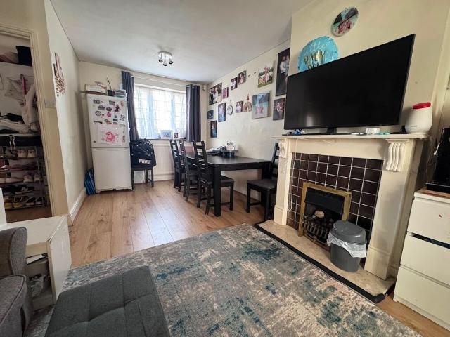 House for rent in Batchworth, Hertfordshire