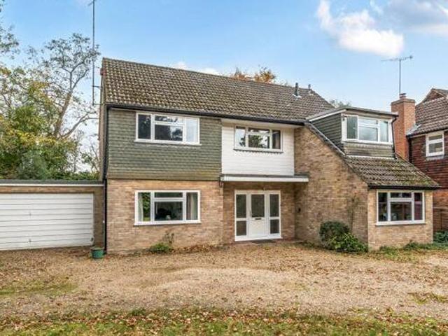 House for sale in Weybridge, Elmbridge