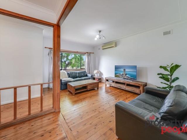 House for rent in Sydney, Liverpool City Council