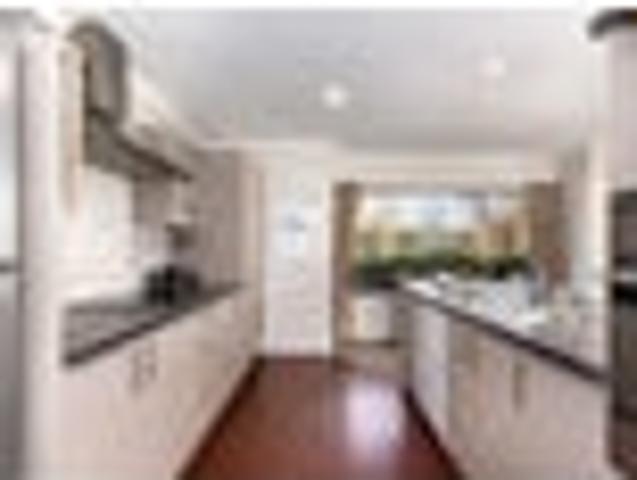 House for sale in Chaslands, Canterbury