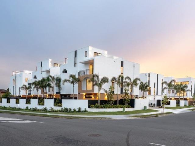 Townhouse for sale in Fernbrook, Queensland