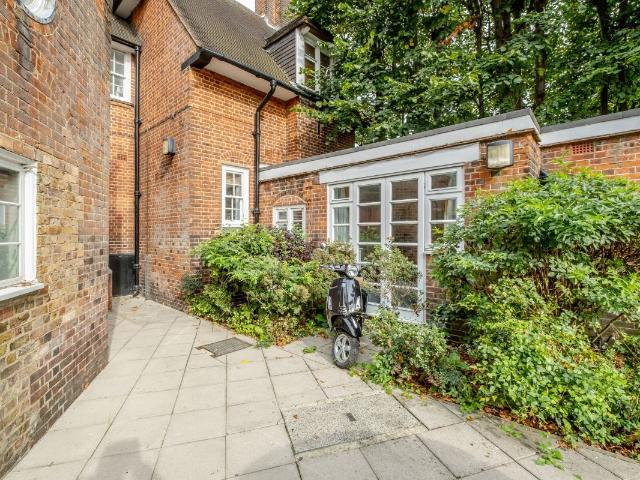 House for rent in Shooters Hill, Greater London