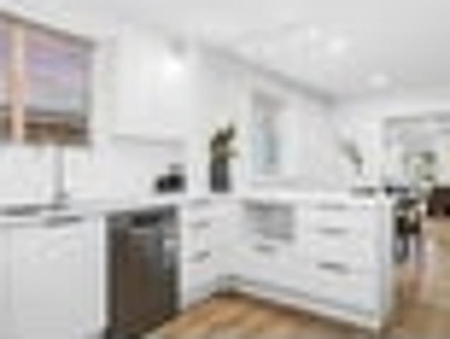 House for sale in Chaslands, Canterbury
