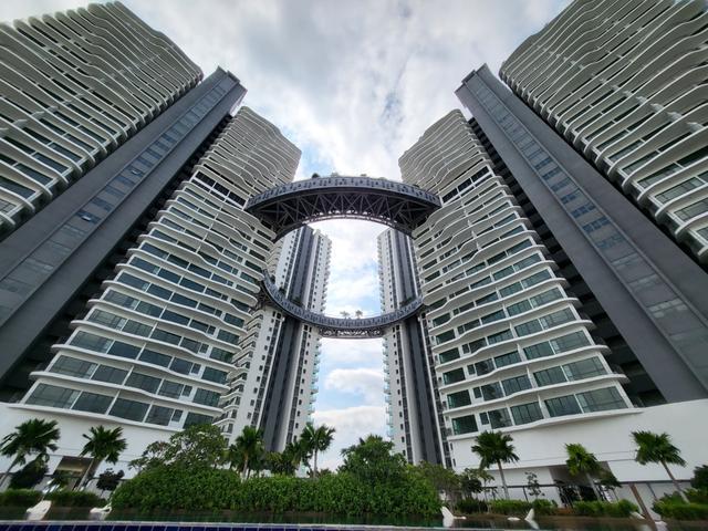 Serviced Residence for sale in Keramat Serviced Residence for sale in Keramat