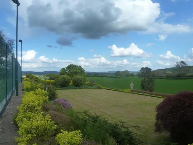 Apartment for rent in Newton St Cyres, Devon