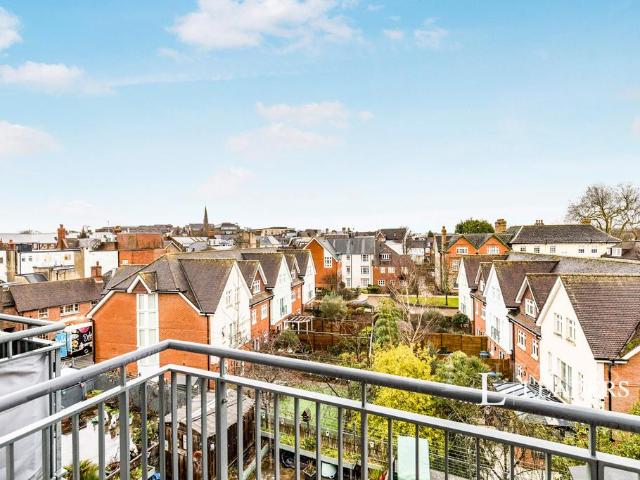 Apartment for rent in New Town, Horsham