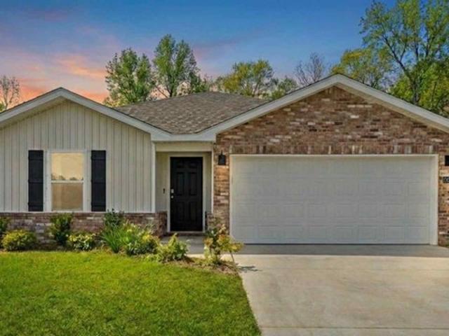 House for sale in Semmes, Alabama
