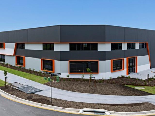 Warehouse for sale in Kings Creek, Queensland