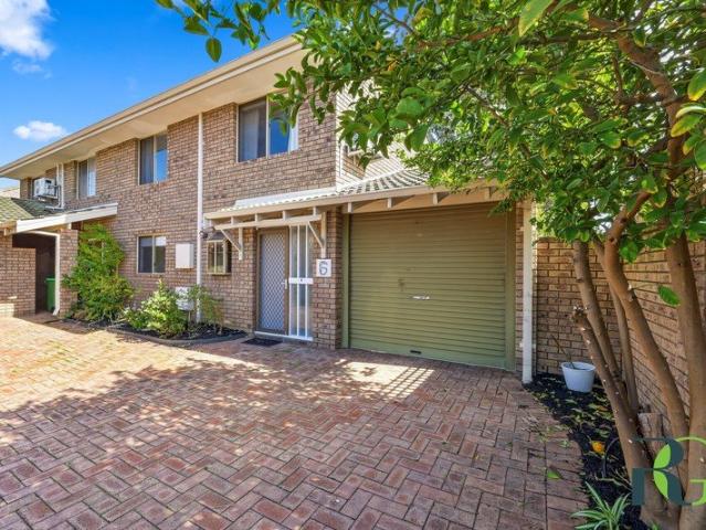 Townhouse for sale in Attadale, Western Australia
