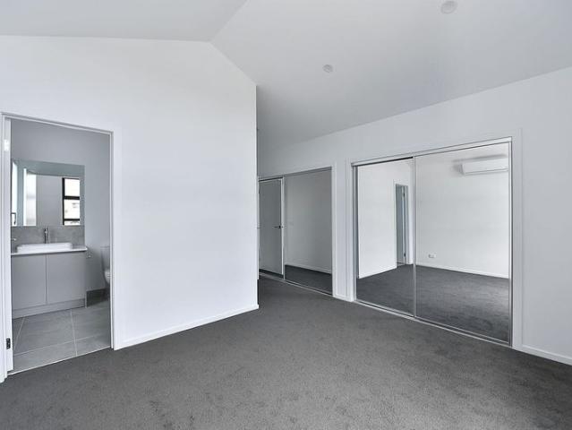 Townhouse for rent in Camerons Creek, Victoria