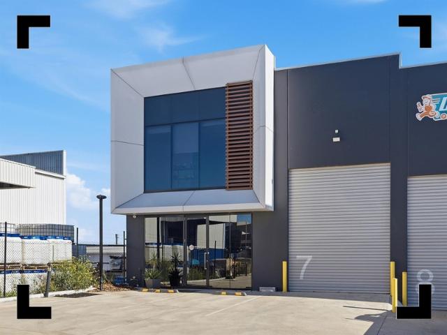 Warehouse for rent in Heidelberg West, Melbourne