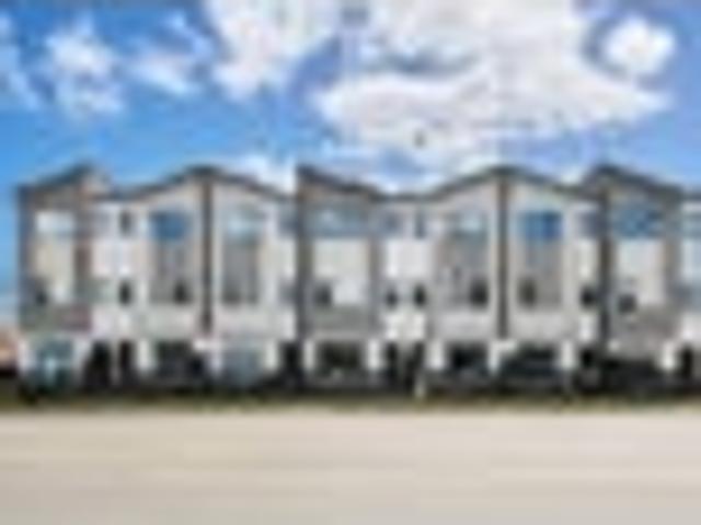 Townhouse for sale in Mount Wellington