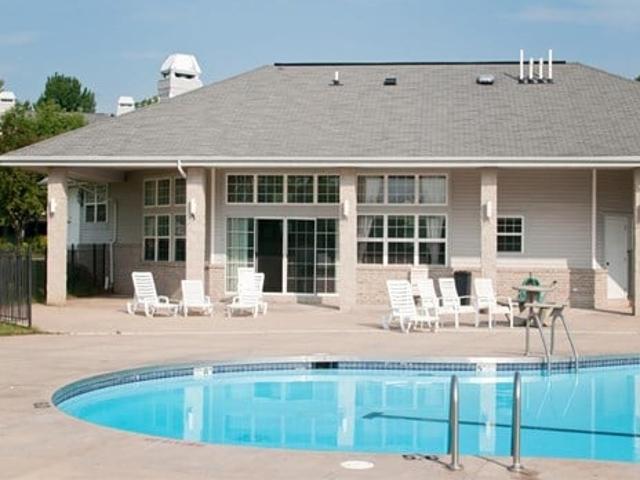 Apartment for rent in Oak Creek Apartment for rent in Oak Creek