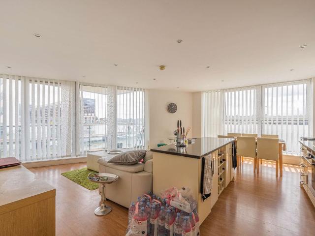 Apartment for rent in Reach, Greater London