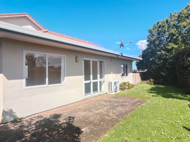 Apartment for rent in The Gardens, Manurewa