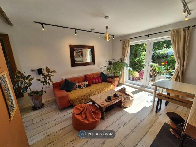 Room for rent in Feckenham, City Of Bristol