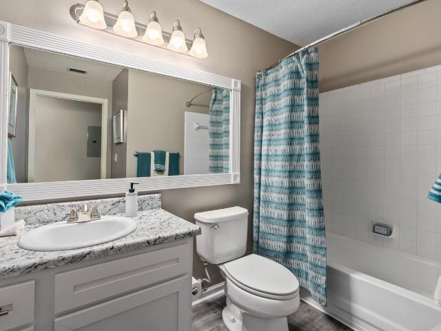 Apartment for rent in Daphne, Alabama