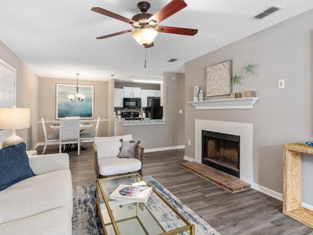 Apartment for rent in Daphne, Alabama