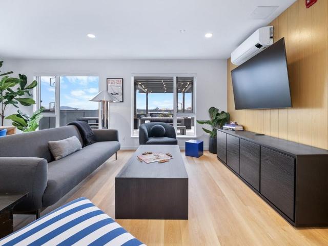Apartment for rent in Esquimalt, British Columbia