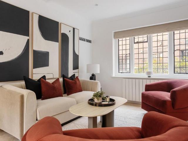 House for rent in Chelsea, Greater London