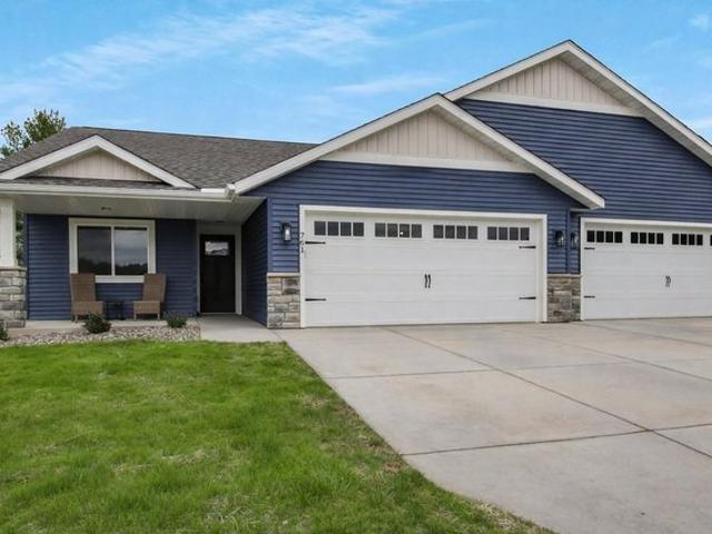 Townhouse for sale in Altoona, Wisconsin