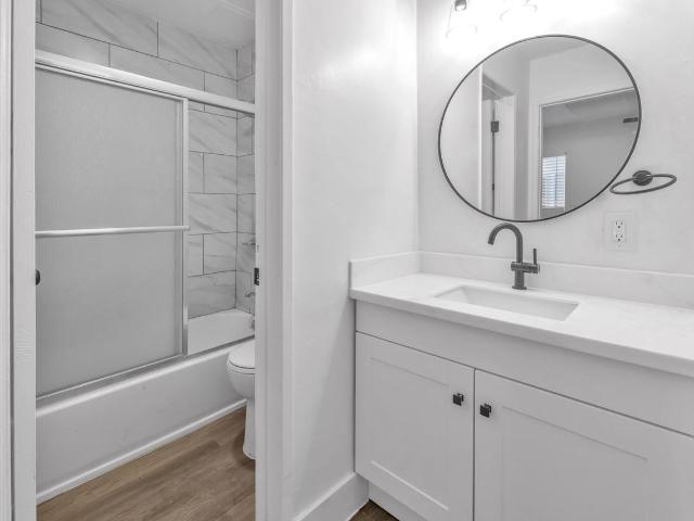 Apartment for rent in Downey, California