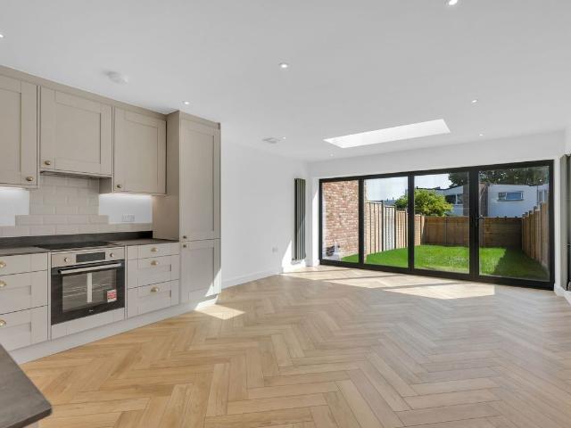 House for rent in London Borough of Croydon, Greater London