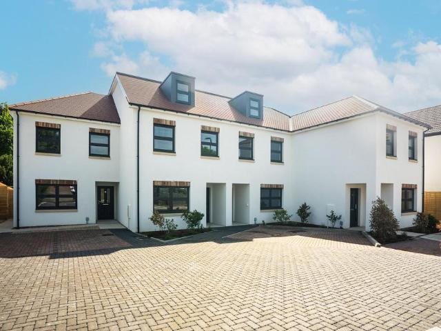 House for rent in London Borough of Croydon, Greater London