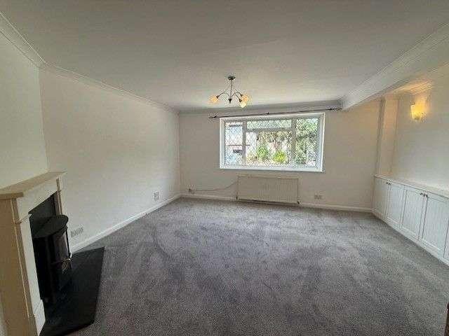 House for rent in London Borough of Croydon, Greater London