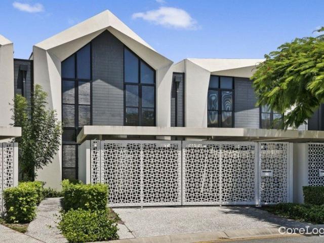 Townhouse for rent in Fernbrook, Queensland