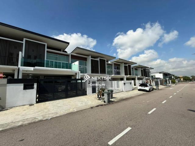 Residential House for sale in Kuching