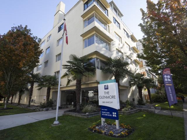 Apartment for rent in Denman Village, Vancouver