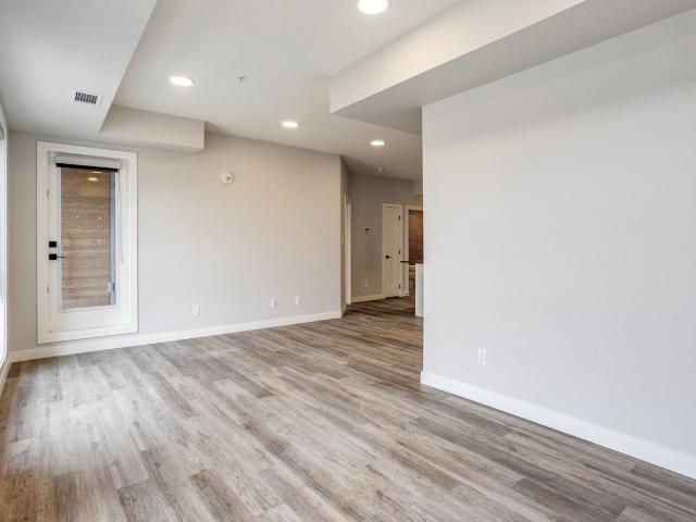 Apartment for rent in Wedgewood, Alberta