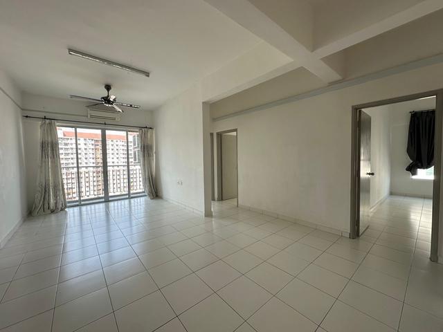 Condominium for sale in Mukim 13, Georgetown