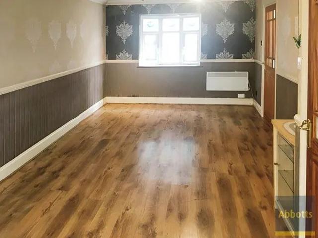 House for rent in Lee Chapel, Essex