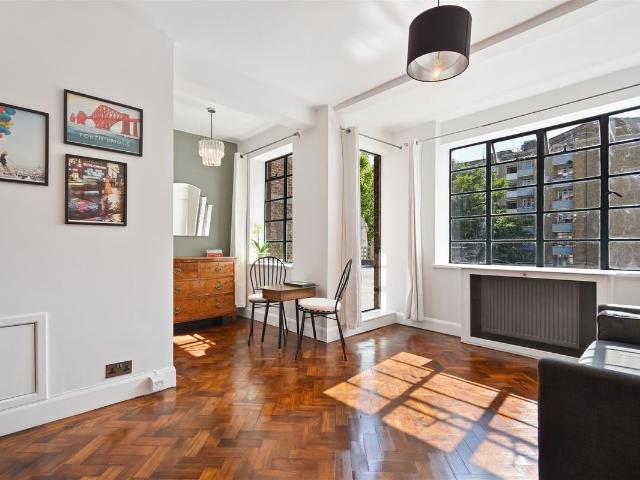 Studio for rent in Shepherd's Bush, Greater London