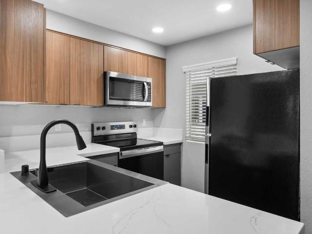 Apartment for rent in Costa Mesa, California