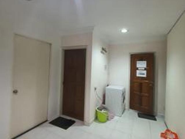 Shop for sale in Petaling, Damansara Damai