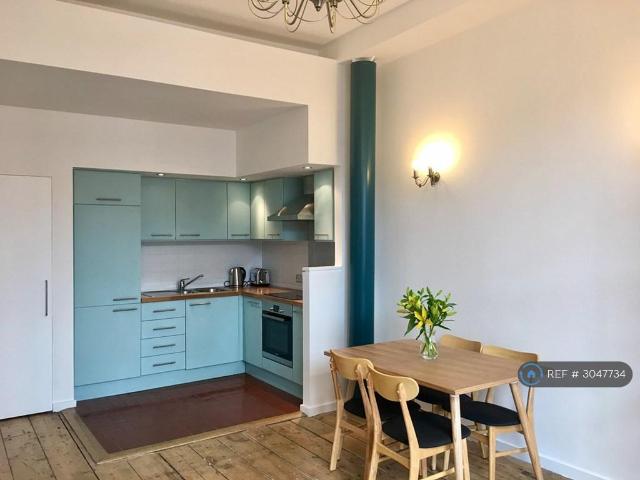 Apartment for rent in City Centre, Georgia