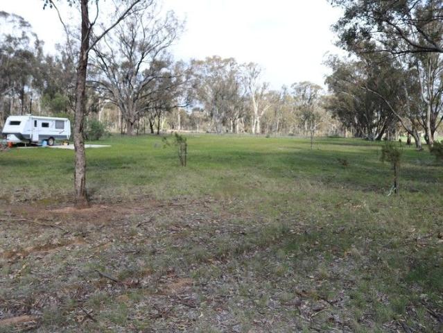 Land for sale in Arnold, Victoria