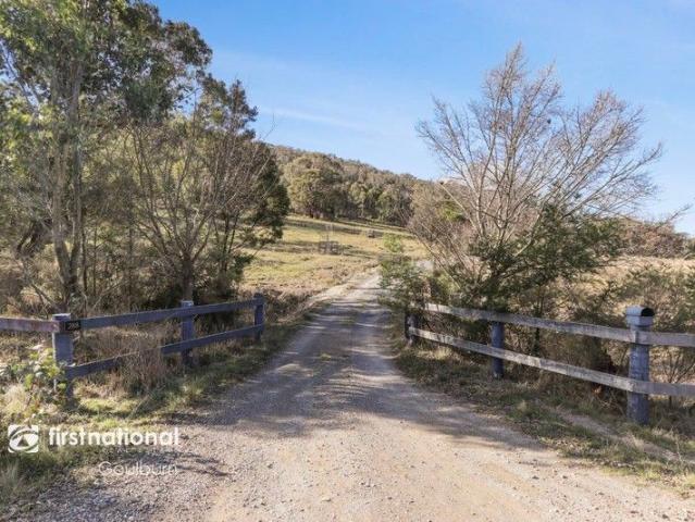 Cottage for sale in Goulburn