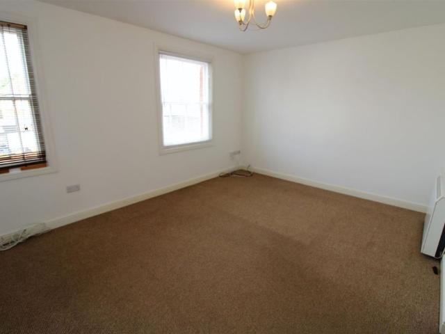 Apartment for rent in Overslade, New Bilton