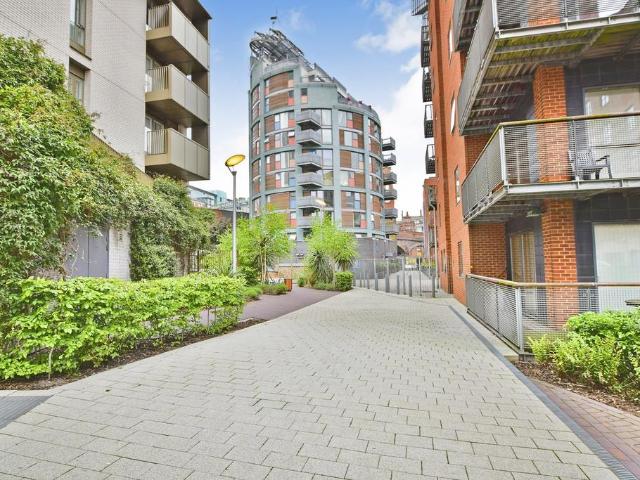 Apartment for rent in City Centre, Georgia