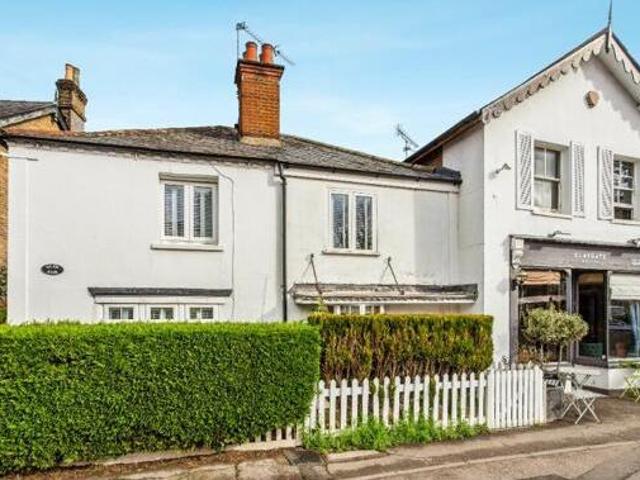 House for rent in Lower Green Esher, Blackhills