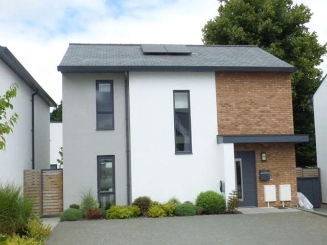 House for rent in Newcourt, Watergate