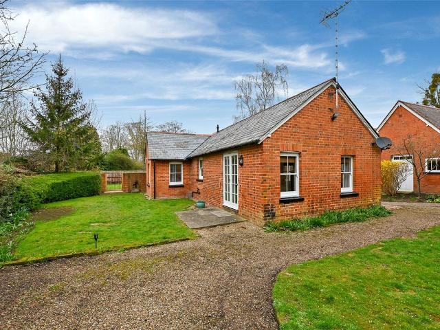 House for rent in Holyport, Bray