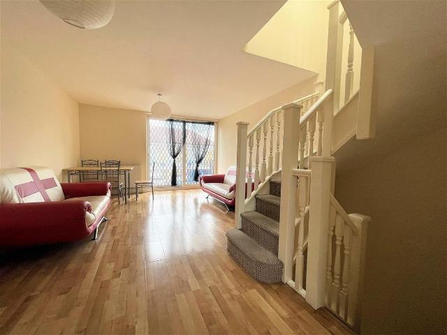 House for rent in Maryland, Greater London