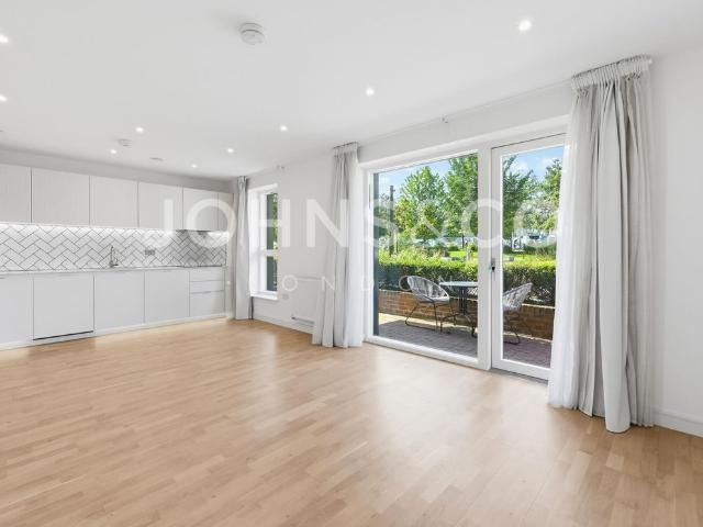 Apartment for rent in London Borough of Ealing, Greater London