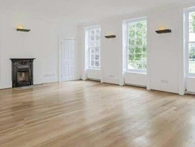 House for sale in Richmond Hill, Deepcut