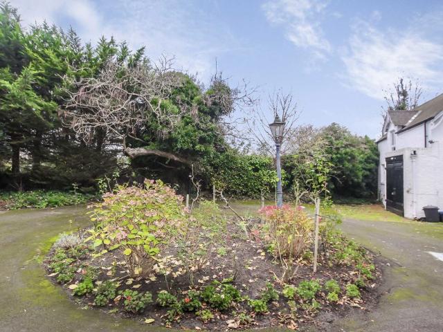House for rent in St Margarets, Greater London